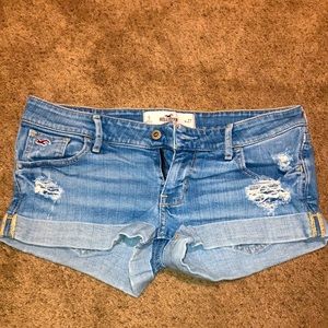 Hollister rolled hem shorts